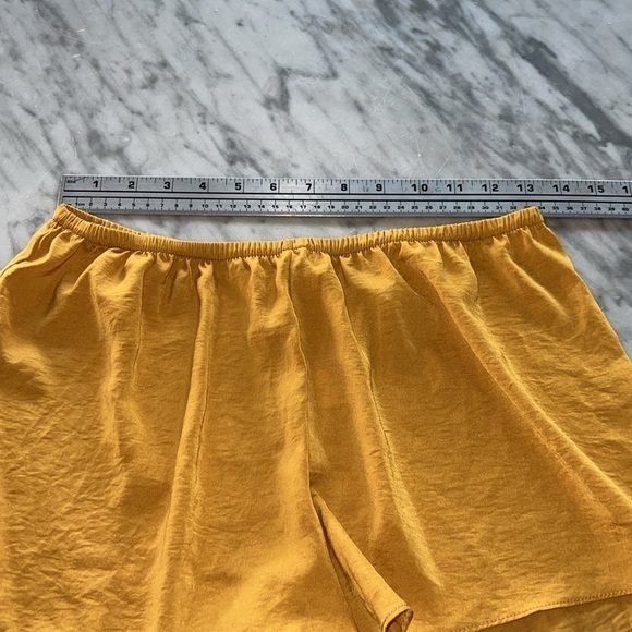 LINEA DONNATELLA Lace Lingerie Set in Saffron, Size S - Picture 7 of 9